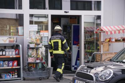 Stuttgart Ost: Brand in Tankstelle